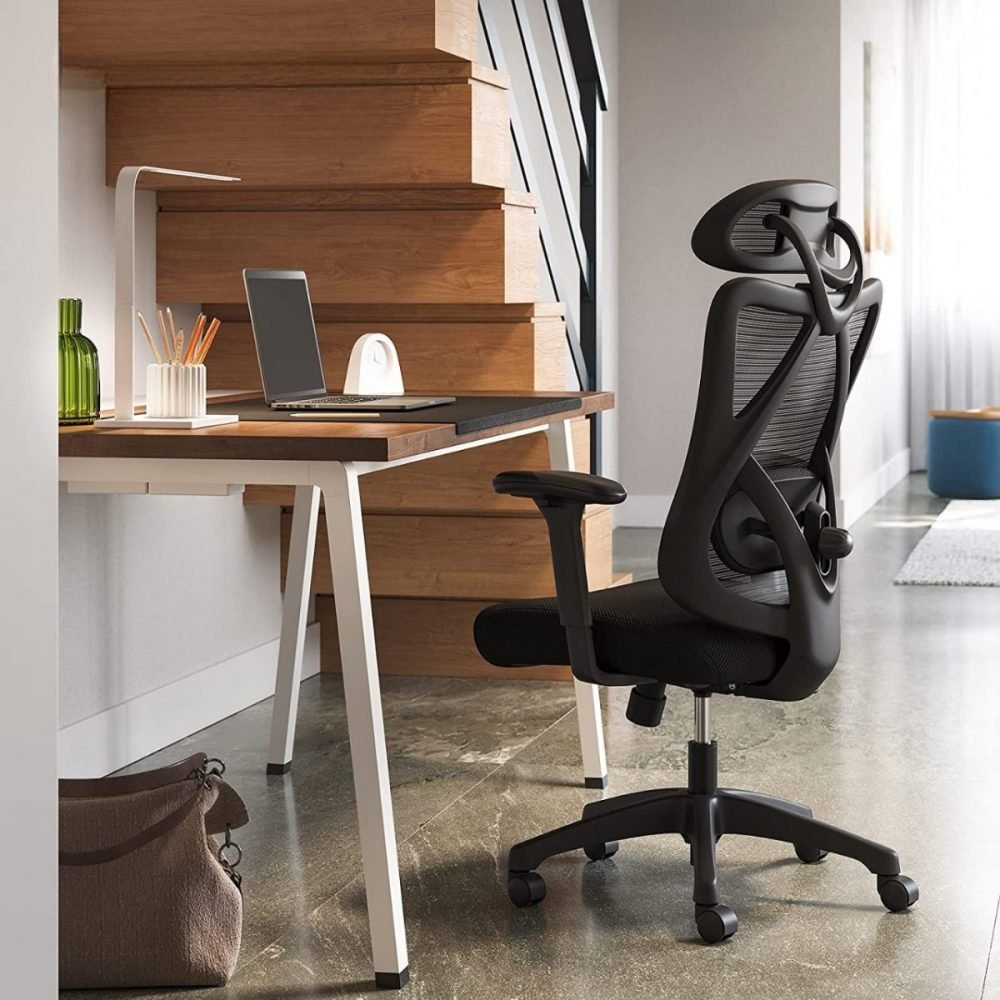 Silla de oficina ergonómica de malla en negro - Imagen 4